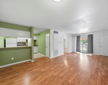 3131 Cummins Street - Photo Thumbnail 12