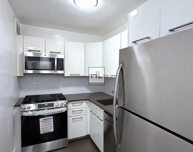 East 63rd Street - Photo Thumbnail 1