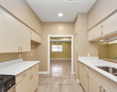 5326 Heatherbrook Drive - Photo Thumbnail 17