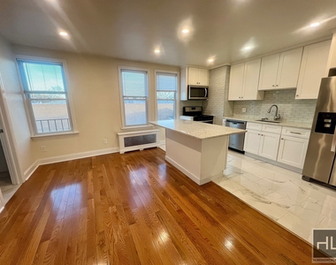 6921 6 Avenue - Photo Thumbnail 12