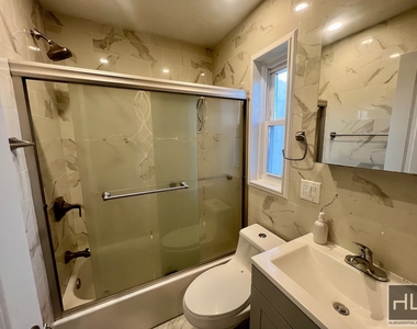 6921 6 Avenue - Photo Thumbnail 11