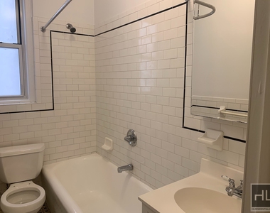 West 13 Street - Photo Thumbnail 5