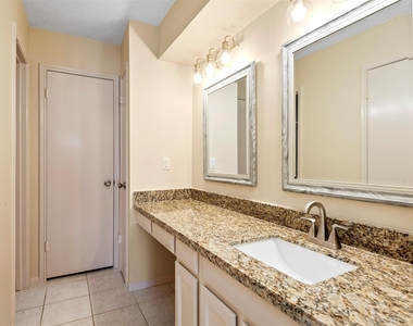 14215 Lost Meadow Lane - Photo Thumbnail 17