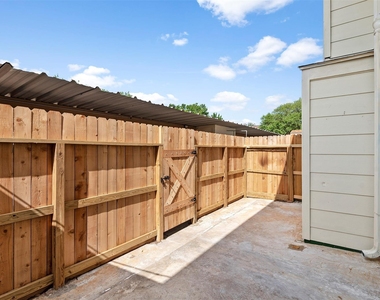 14215 Lost Meadow Lane - Photo Thumbnail 20