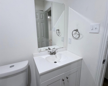 2428 19th Avenue N - Photo Thumbnail 13