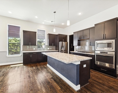 1703 Weber Street - Photo Thumbnail 13