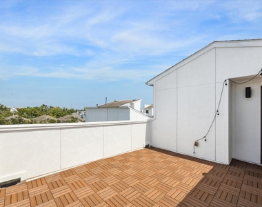 1703 Weber Street - Photo Thumbnail 29