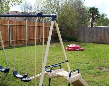 3910 Bridgebay - Photo Thumbnail 20