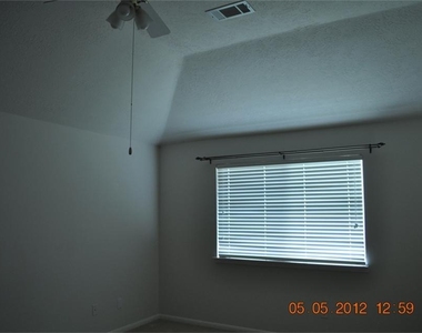 3910 Bridgebay - Photo Thumbnail 11