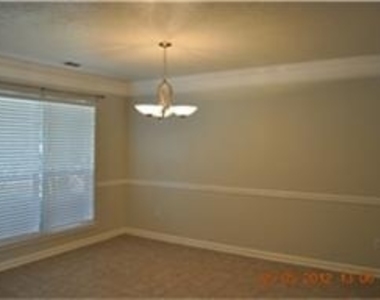 3910 Bridgebay - Photo Thumbnail 10