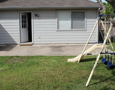 3910 Bridgebay - Photo Thumbnail 14