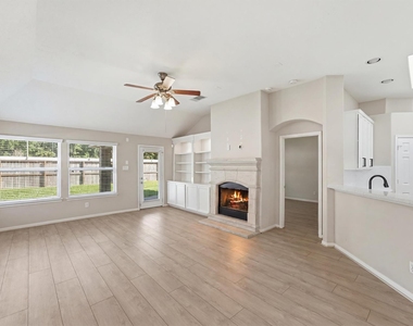 11422 English Rose Trail - Photo Thumbnail 23