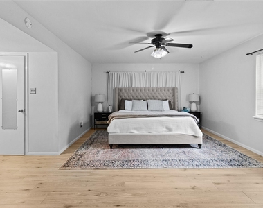 12997 Trail Hollow Drive - Photo Thumbnail 10
