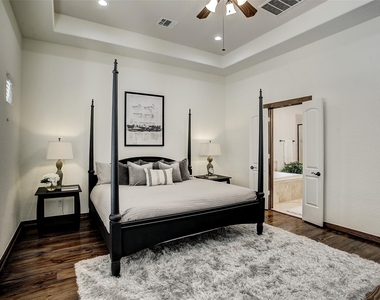 1426 W 21st Street - Photo Thumbnail 22
