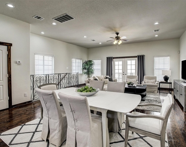 1426 W 21st Street - Photo Thumbnail 14