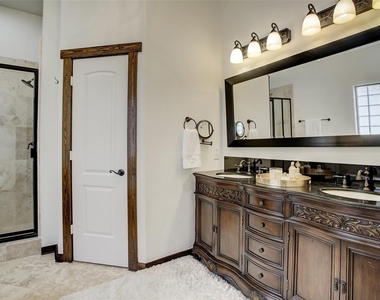 1426 W 21st Street - Photo Thumbnail 23