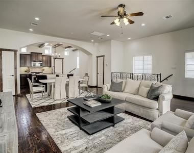 1426 W 21st Street - Photo Thumbnail 10