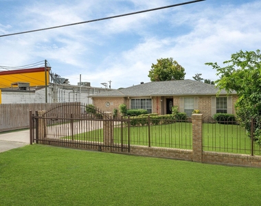 740 Post Street - Photo Thumbnail 2