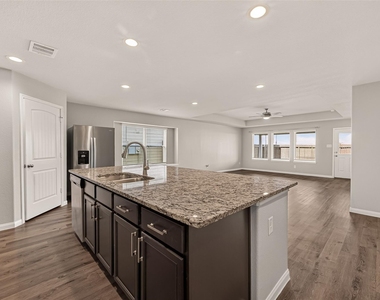 3302 Alberelli Drive - Photo Thumbnail 9