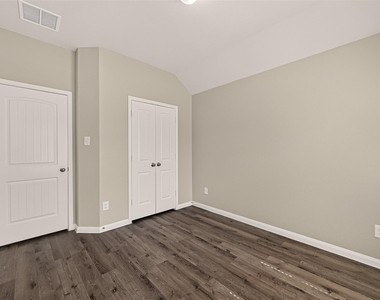 3302 Alberelli Drive - Photo Thumbnail 19
