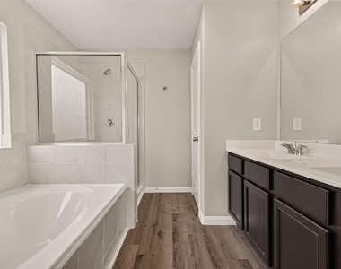 3302 Alberelli Drive - Photo Thumbnail 28