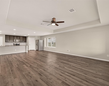 3302 Alberelli Drive - Photo Thumbnail 5