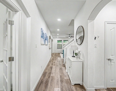 24423 Hikers Bend Drive - Photo Thumbnail 3