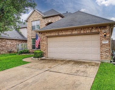 24423 Hikers Bend Drive - Photo Thumbnail 2