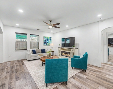 24423 Hikers Bend Drive - Photo Thumbnail 8
