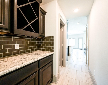 25235 Birchwood Springs Avenue - Photo Thumbnail 9