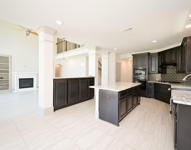 25235 Birchwood Springs Avenue - Photo Thumbnail 11