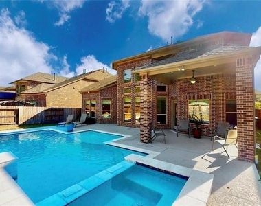 25235 Birchwood Springs Avenue - Photo Thumbnail 30