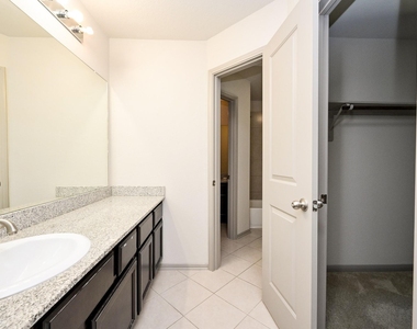 25235 Birchwood Springs Avenue - Photo Thumbnail 21