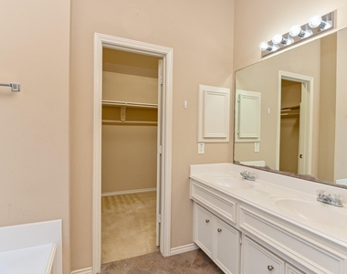 2106 Castle Gardens Lane - Photo Thumbnail 22