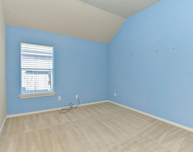 2106 Castle Gardens Lane - Photo Thumbnail 18