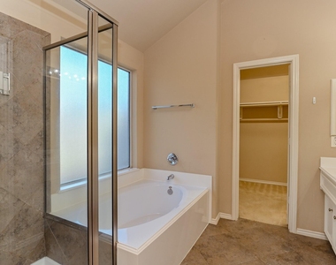 2106 Castle Gardens Lane - Photo Thumbnail 23