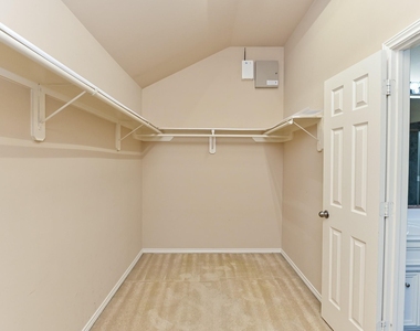 2106 Castle Gardens Lane - Photo Thumbnail 19