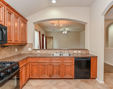 2106 Castle Gardens Lane - Photo Thumbnail 10