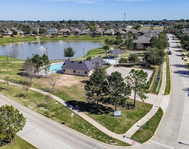 7042 Sliding Rock Circle - Photo Thumbnail 24