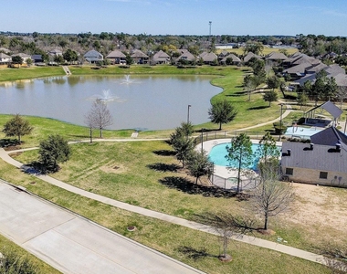 7042 Sliding Rock Circle - Photo Thumbnail 22