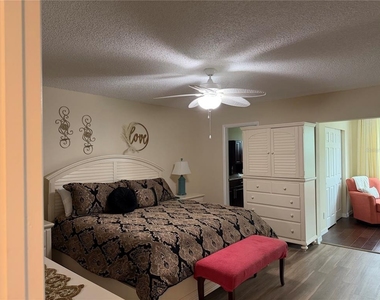2426 Ecuadorian Way - Photo Thumbnail 12