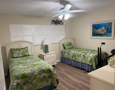2426 Ecuadorian Way - Photo Thumbnail 14