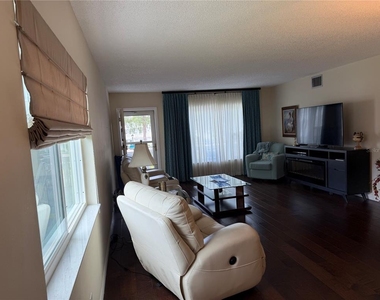 2426 Ecuadorian Way - Photo Thumbnail 6