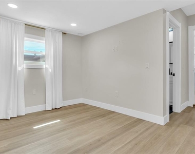 2906 W Nassau Street - Photo Thumbnail 19