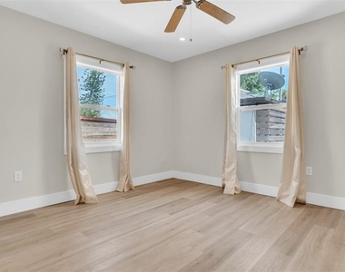 2906 W Nassau Street - Photo Thumbnail 13