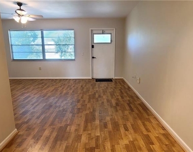 911 Washington Avenue - Photo Thumbnail 3