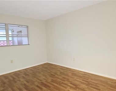 911 Washington Avenue - Photo Thumbnail 7