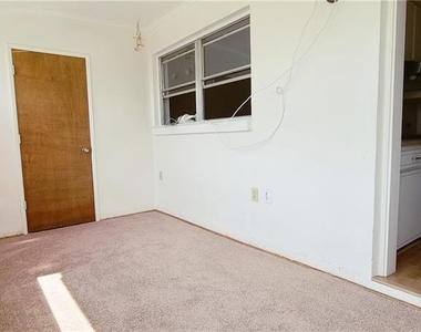 911 Washington Avenue - Photo Thumbnail 6