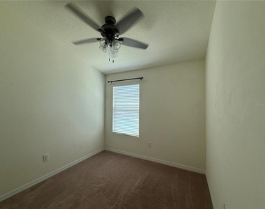 6843 40th Lane N - Photo Thumbnail 11