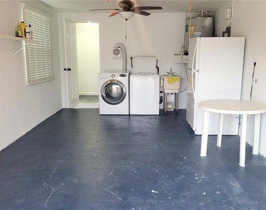 4913 Getner Street - Photo Thumbnail 11